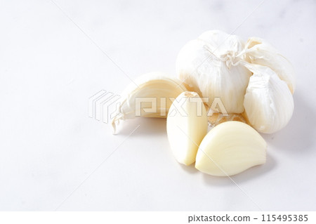 Garlic, a flavored vegetable that increases stamina Garlic, a flavored vegetable that increases stamina 115495385