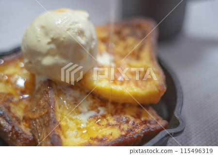 Skillet French Toast Skillet French Toast 115496319