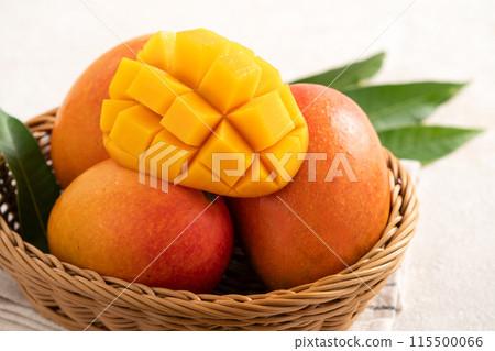 Mango Sunshine Fruit Taiwan Taiwan fruit mango マンゴー Mango Sunshine Fruit Taiwan Taiwan fruit mango マンゴー 115500066