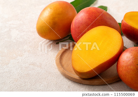Mango Sunshine Fruit Taiwan Taiwan fruit mango マンゴー Mango Sunshine Fruit Taiwan Taiwan fruit mango マンゴー 115500069
