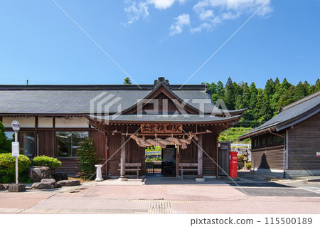 Izumo Yokota Station (Shimane Prefecture) - Station building in the style of a shrine 115500189