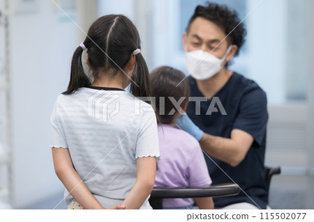 學校牙科檢查、內科檢查等團體體檢影像 學校牙科檢查、內科檢查等團體體檢影像 115502077