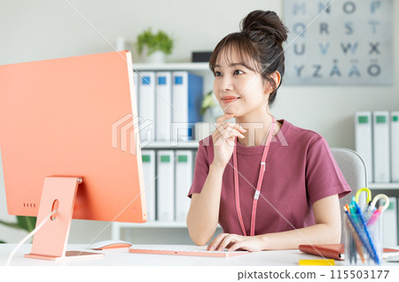 Young woman working at home 115503177