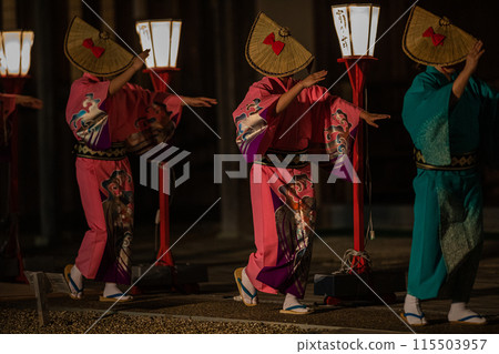 [Niigata Prefecture_Sado_Yoi no Mai] A mysterious world unfolds on an early summer evening at "Yoi no Mai" June 115503957