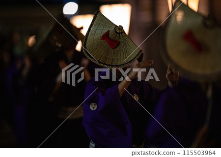 [Niigata Prefecture_Sado_Yoi no Mai] A mysterious world unfolds on an early summer evening at "Yoi no Mai" June 115503964