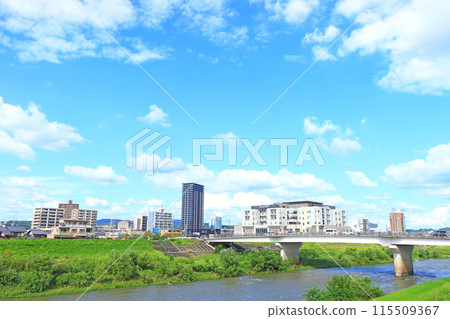 岐阜縣多治見市、多治見市立醫院和多治見站前的高樓風景 115509367