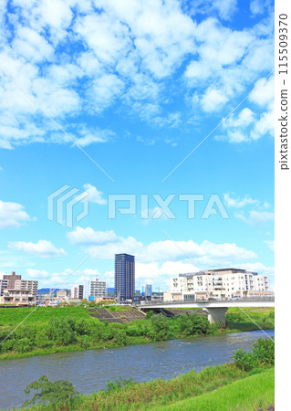 岐阜縣多治見市、多治見市立醫院和多治見站前的高樓風景 115509370