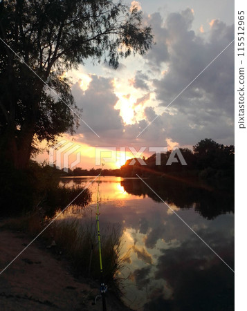 lake, river, landscape 115512965