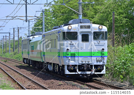 室蘭本線 小城濱 JR 北海道 木葉 40-304 + 瑪雅 35-1 + 木葉 40-301 瑪雅肯 室蘭本線 小城濱 JR 北海道 木葉 40-304 + 瑪雅 35-1 + 木葉 40-301 瑪雅肯 115514035