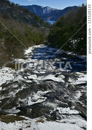 The frozen upper reaches of Ryuzu Falls in Oku-Nikko 115520135