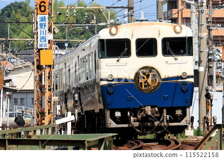 [JR West] Kilo 47 Series 7000 Series "etSETOra" (Kure Line: Kaitaichi - Yano/Senogawa Bridge) 115522158