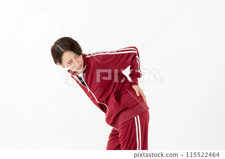 穿著球衣的女性背部疼痛 115522464