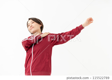 穿球衣的女性肩膀僵硬 115522789