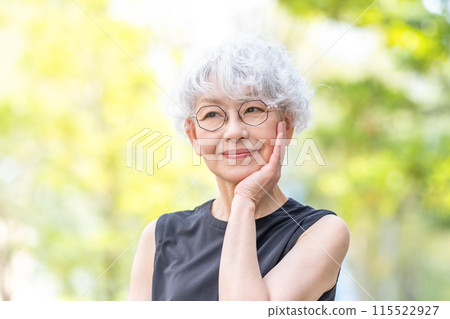 Senior woman portrait Senior woman portrait 115522927