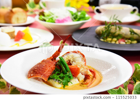 French cuisine with spiny lobster and sea bream dinner set French cuisine with spiny lobster and sea bream dinner set 115525033