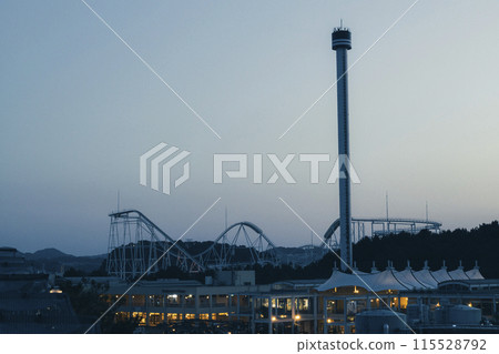Hakkeijima Sea Paradise - A view of the freeway and roller coaster Hakkeijima Sea Paradise - A view of the freeway and roller coaster 115528792