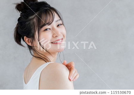年輕女性的美麗 年輕女性的美麗 115530670