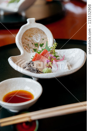 生魚片,日本料理,生魚片,生魚片拼盤 115532908