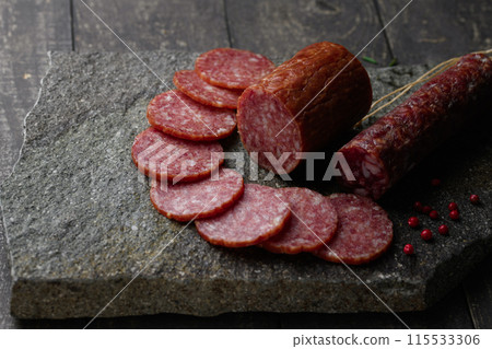salami 115533306