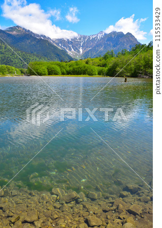 Spring Kamikochi Taisho Pond Hotaka Mountain Range 115533429