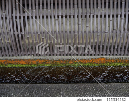 Scenery of old town buildings in Takayama city, a tourist destination in Gifu prefecture 115534282
