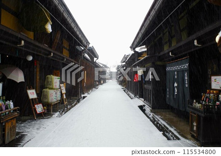 Snow-covered old houses 115534800