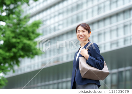 女性生意 115535079