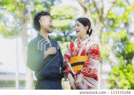 Yukata couple 115535266
