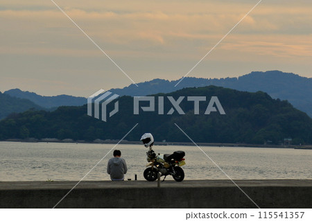 Setouchi scenery at sunset 115541357