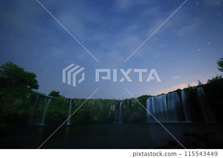 流過瀑布的星空 流過瀑布的星空 115543449