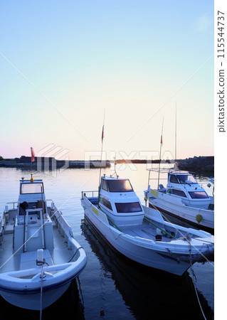 清晨漁港 115544737