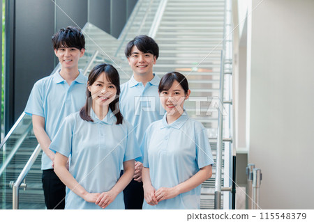 福利院員工快樂工作 福利院員工快樂工作 115548379