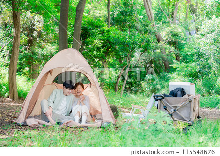 Young couple camping in a tent 115548676
