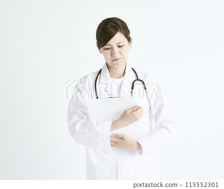 Female doctor on white background 115552301
