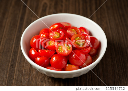 Marinated Cherry Tomatoes 115554712
