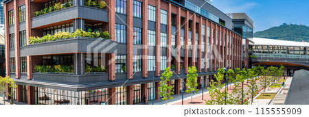 長崎站全景[長崎市] 115555909