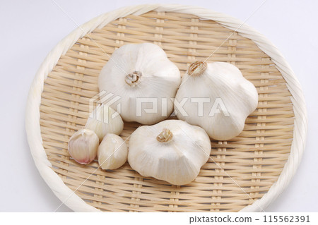 漏勺中的大蒜 115562391