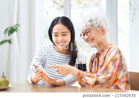 good old grandma and granddaughter good old grandma and granddaughter 115562638