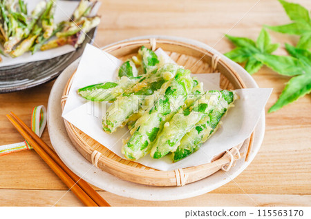 Snow pea tempura Snow pea tempura 115563170