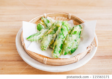 Snow pea tempura Snow pea tempura 115563171