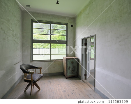 佐渡島 舊相川看守所所長室 115565399