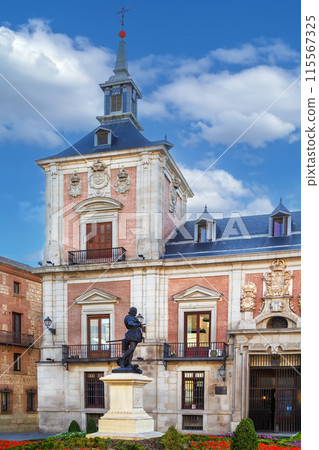 Plaza de la Villa, Madrid, Spain Plaza de la Villa, Madrid, Spain 115567325