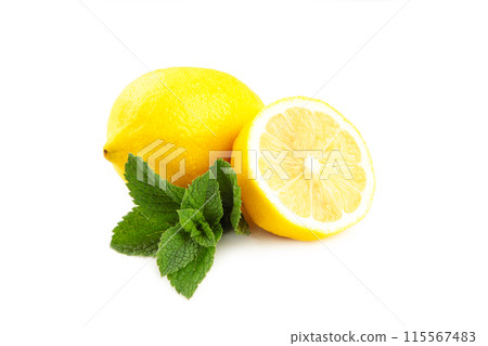 Lemon and mint isolated on white background 115567483