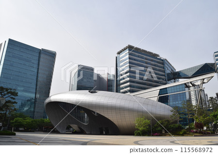 Streets of Digital Media City (DMC), Seoul, Korea Streets of Digital Media City (DMC), Seoul, Korea 115568972