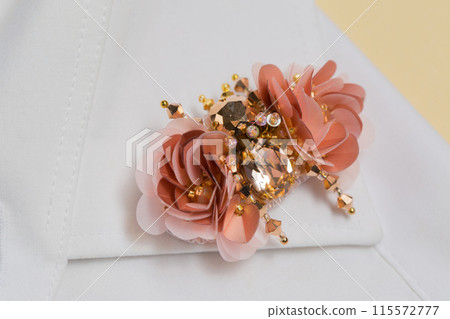 Decorative handmade brooch in the shape of a beetle 115572777