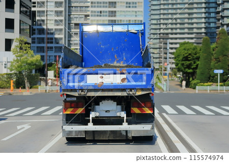 自卸車圖像 115574974