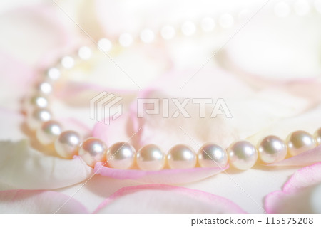 玫瑰花瓣上的珍珠項鍊 真珍珠項鍊 115575208