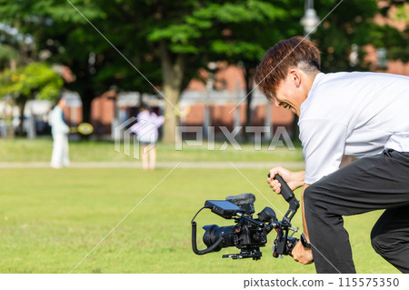 Video creators: Video shooting using gimbals 115575350