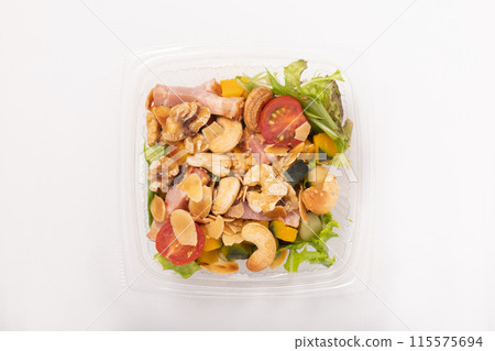 Bean and pumpkin nut salad 115575694