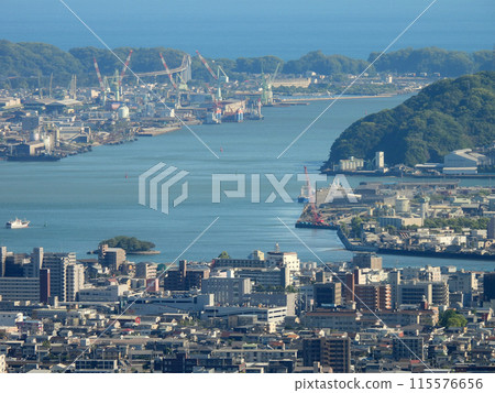 從北山眺望高知市 從北山眺望高知市 115576656
